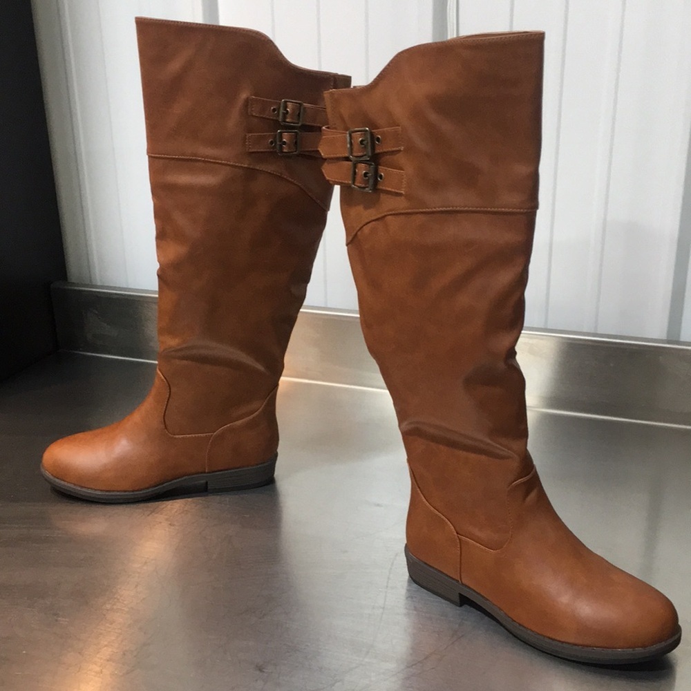 New WB Woman’s‎ Journee Collection Brown Knee-High Women's Boots